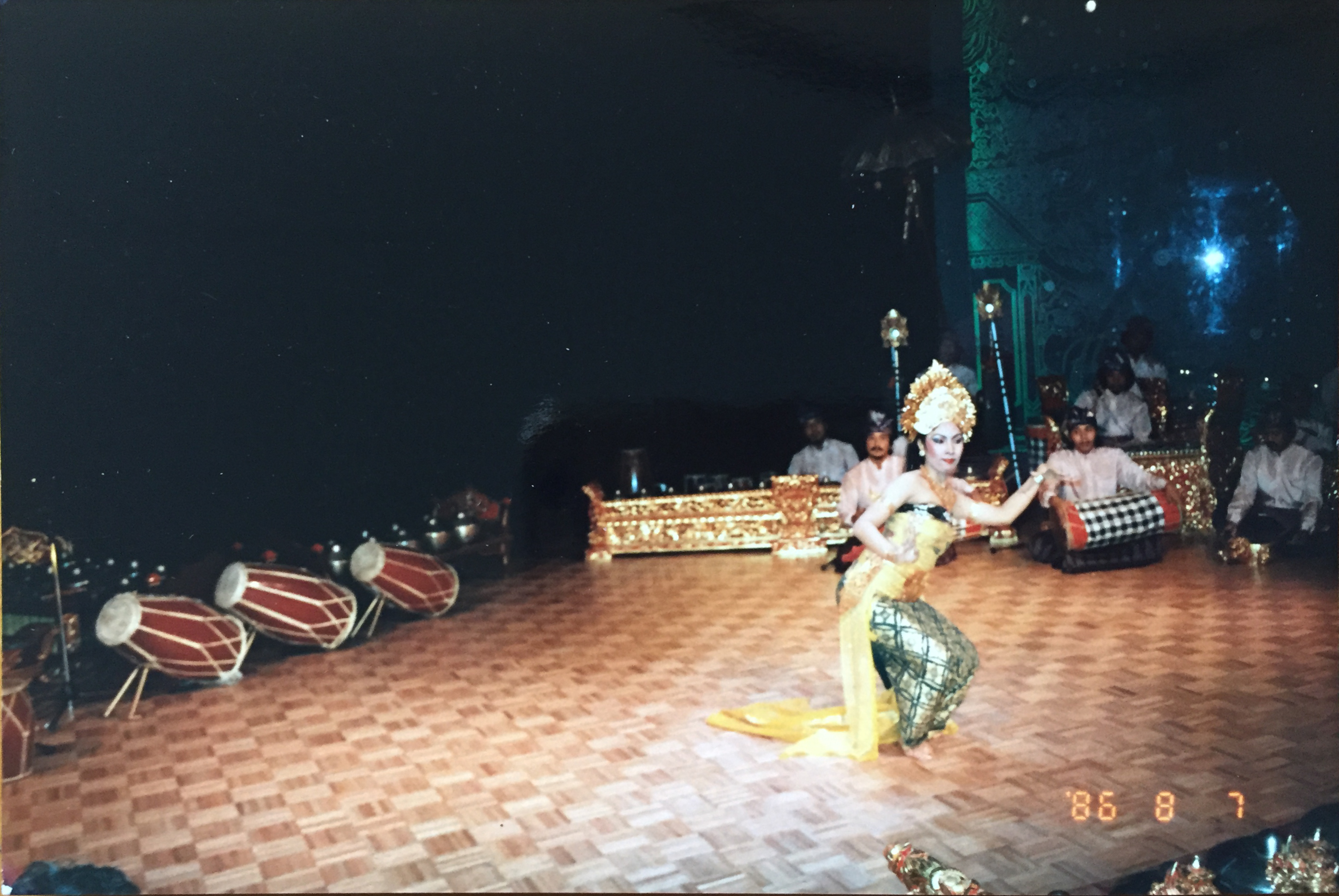 Photo tiré des archives personel de la famille Evangelista lors d'un concert à l'expo
